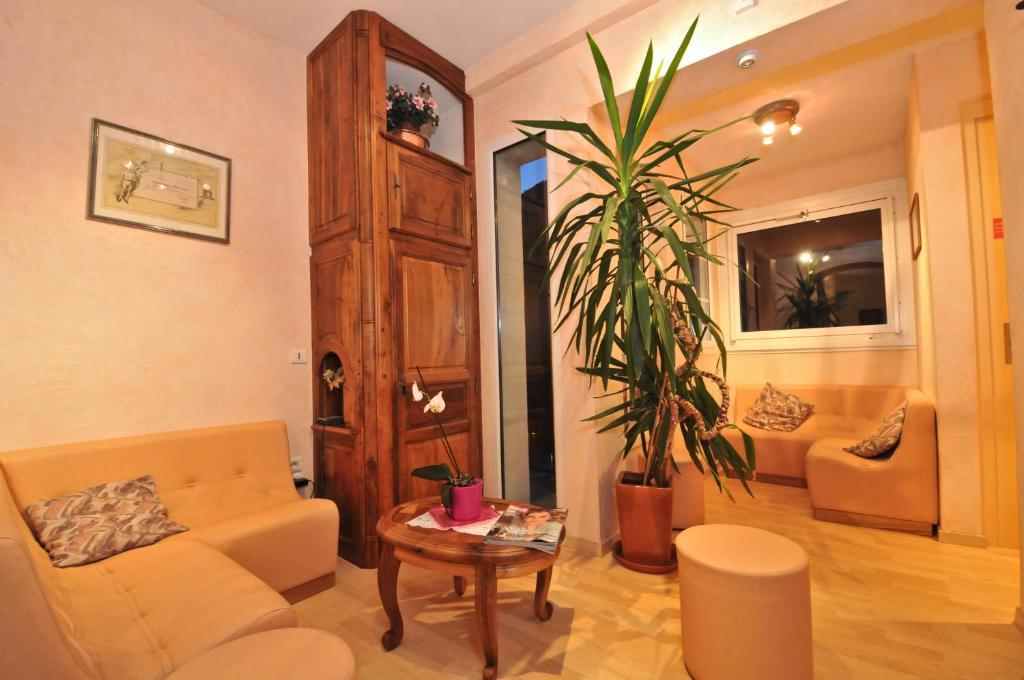 Hotel La Montagne Fleurie Бареж Екстер'єр фото